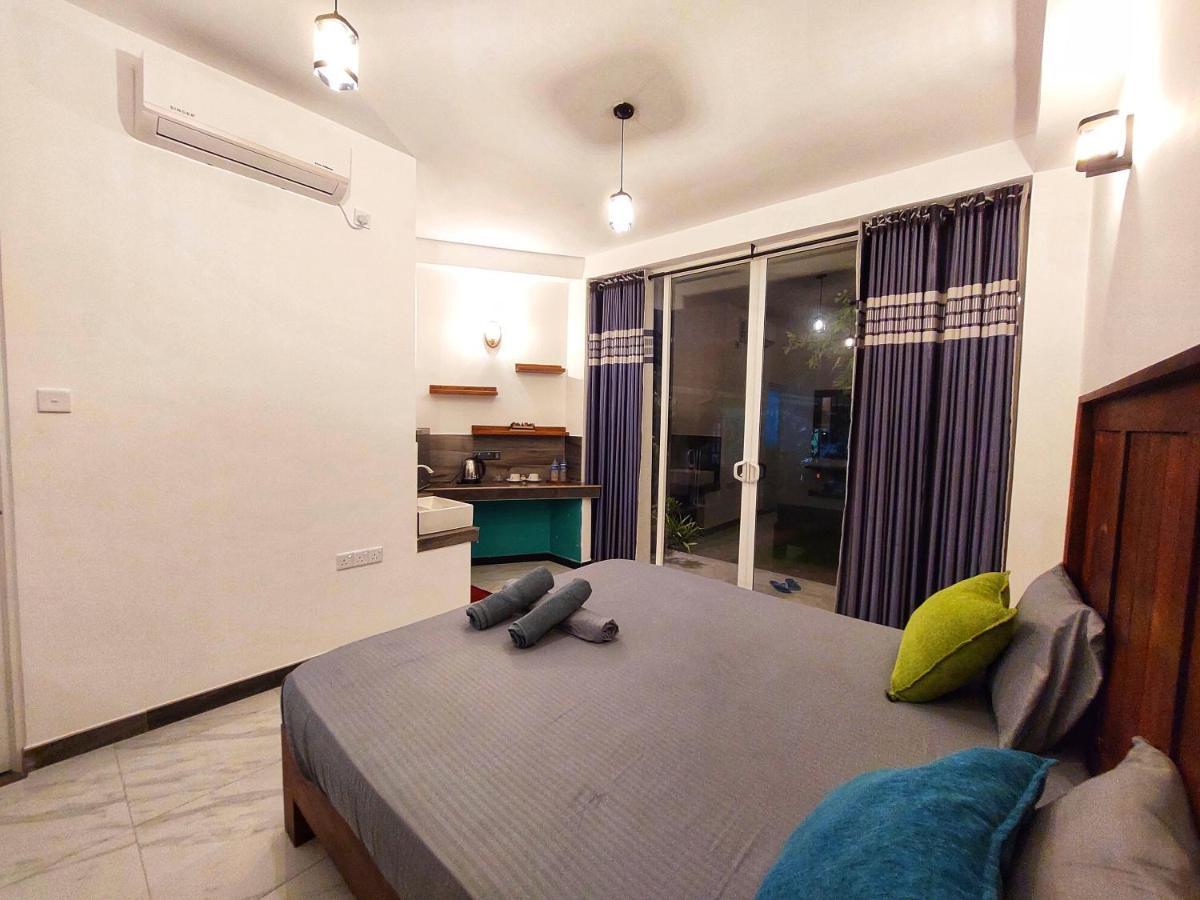 Chen Villa - Near Airport Negombo Eksteriør billede